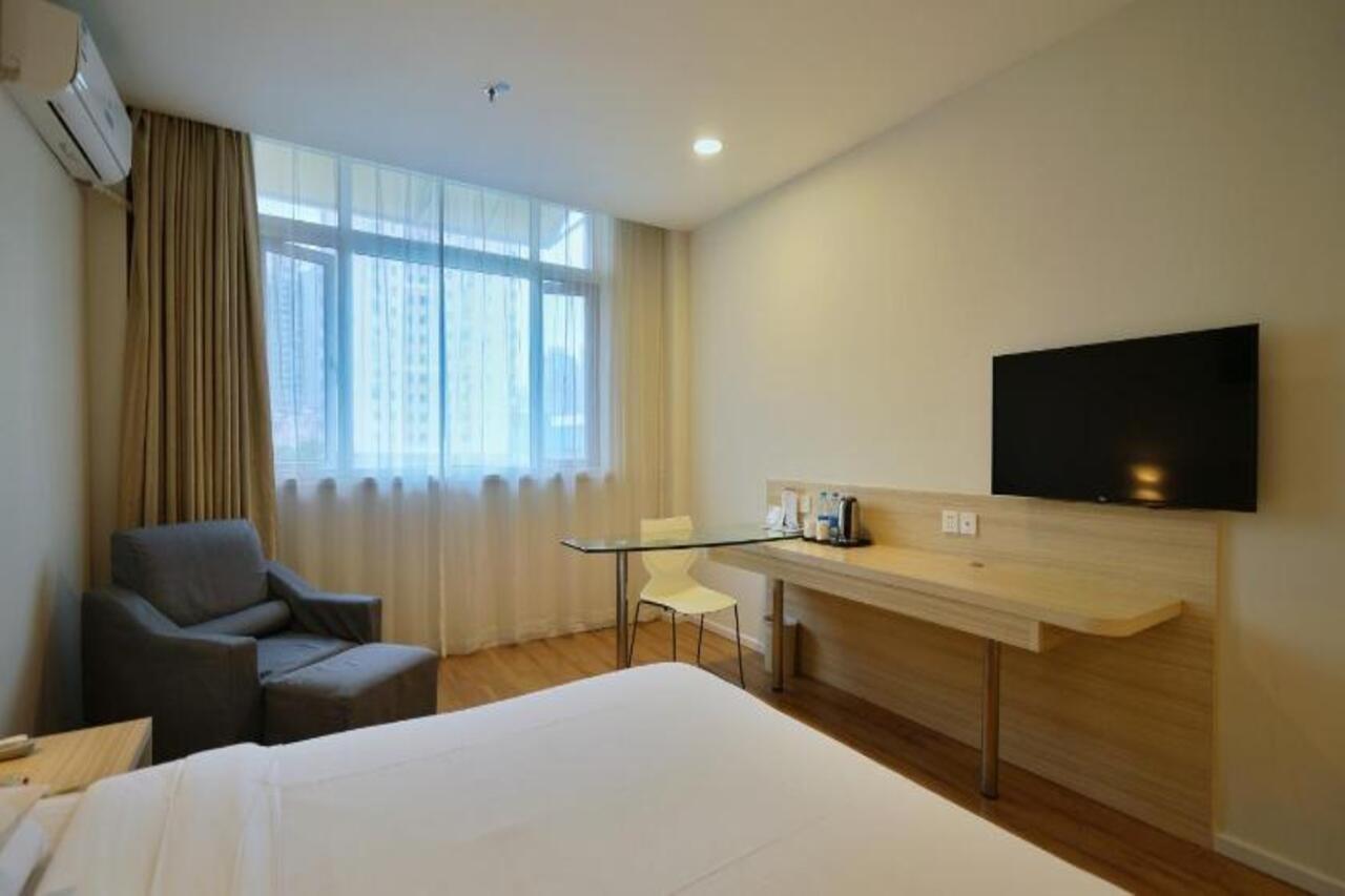 Hanting Hotel Shanghai Xujiahui Bagian luar foto