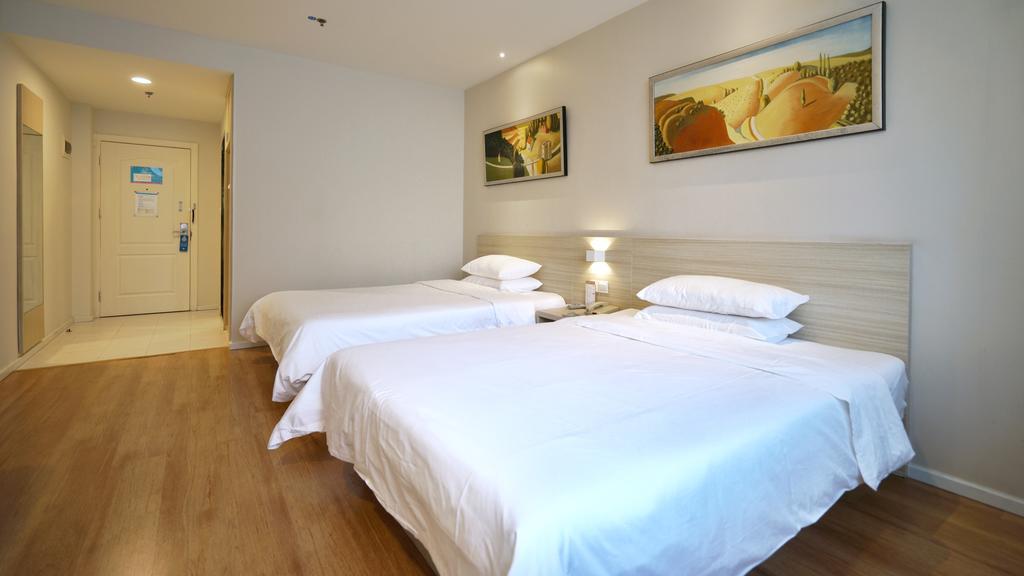 Hanting Hotel Shanghai Xujiahui Bagian luar foto