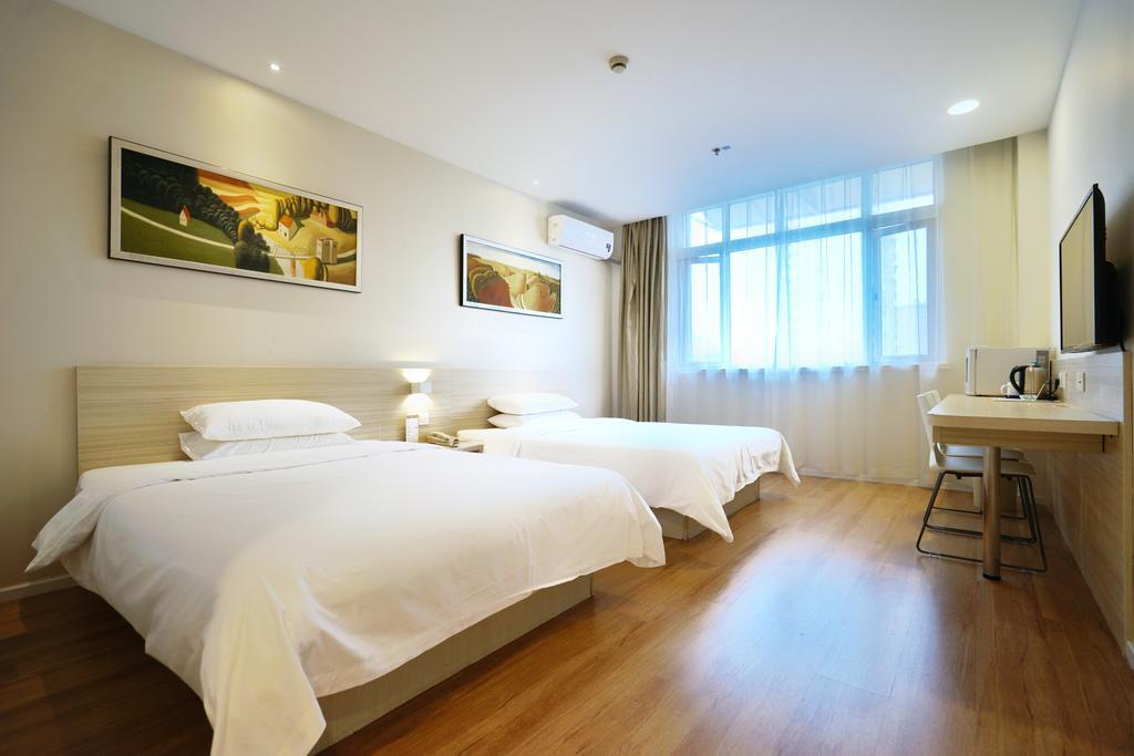 Hanting Hotel Shanghai Xujiahui Bagian luar foto