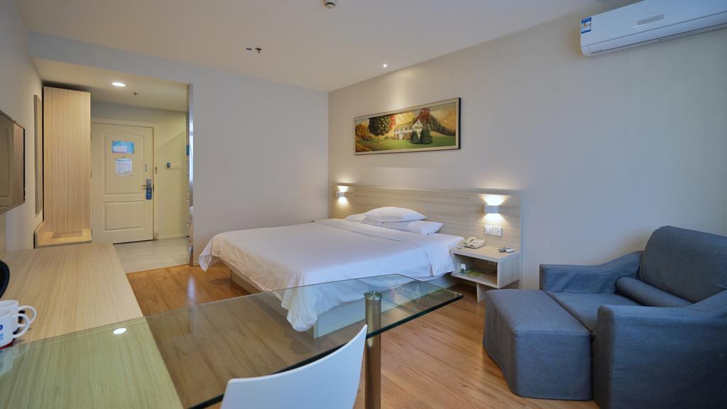 Hanting Hotel Shanghai Xujiahui Bagian luar foto